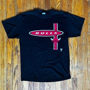 Vintage Bulls Black Graphic T-Shirt